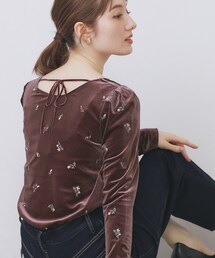 index | バックシャン小花刺繍ベロアトップス【洗濯機OK】(Tシャツ/カットソー)