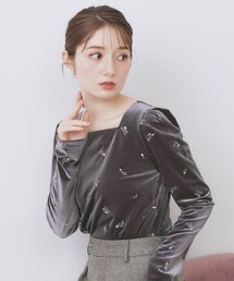 index | バックシャン小花刺繍ベロアトップス【洗濯機OK】(Tシャツ/カットソー)