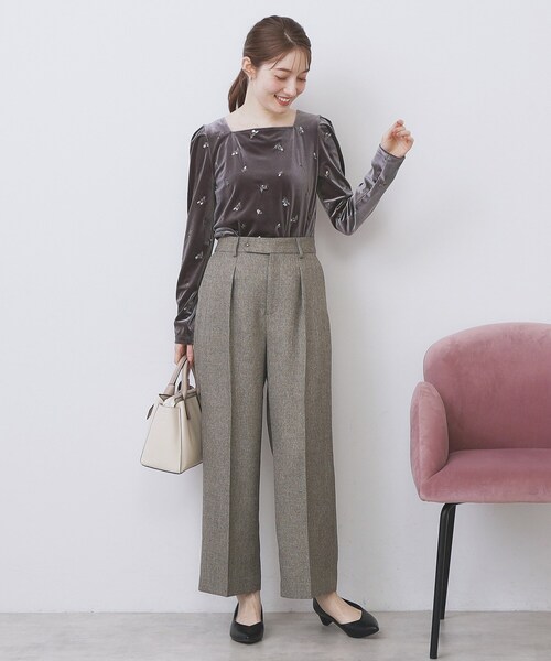 トップス Maetaka セール】バックシャン小花刺繍ベロアトップス【洗濯機OK】（Tシャツ