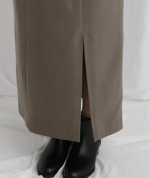 mysty woman(ミスティウーマン)の「スリットナロースカート 605409(スカート・レディース・ブラック/ブラウン/アイボリー・FREE)」の15枚目の写真