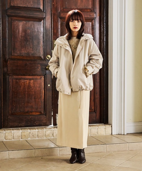 mysty woman(ミスティウーマン)の「スリットナロースカート 605409(スカート・レディース・ブラック/ブラウン/アイボリー・FREE)」の19枚目の写真