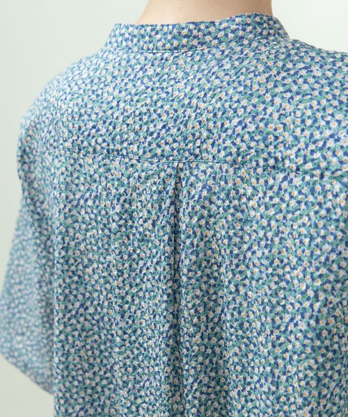 PAR ICI(パーリッシィ)の「【WEB限定カラー】小花柄 ダブルボタンスタンドワンピース(ワンピース・レディース・ブルー/グレー/ネイビー・FREE)」の12枚目の写真