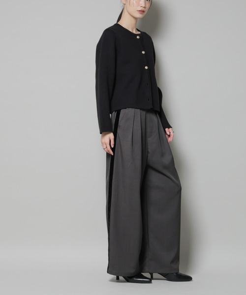 NANO universe(ナノユニバース)の「ベルベッドサイドラインパンツ(その他パンツ・レディース・ライトグレー/チャコール/ダークベージュ・FREE)」の2枚目の写真