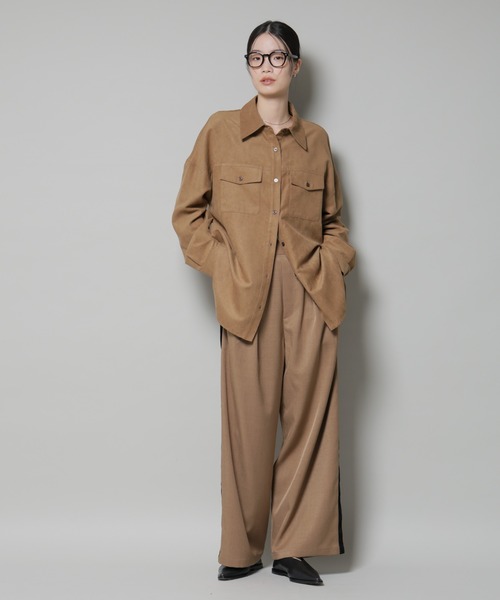 NANO universe(ナノユニバース)の「ベルベッドサイドラインパンツ(その他パンツ・レディース・ライトグレー/チャコール/ダークベージュ・FREE)」の15枚目の写真