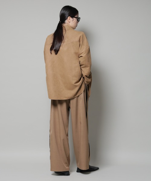 NANO universe(ナノユニバース)の「ベルベッドサイドラインパンツ(その他パンツ・レディース・ライトグレー/チャコール/ダークベージュ・FREE)」の18枚目の写真