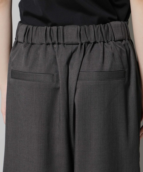 NANO universe(ナノユニバース)の「ベルベッドサイドラインパンツ(その他パンツ・レディース・ライトグレー/チャコール/ダークベージュ・FREE)」の9枚目の写真