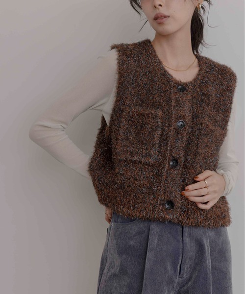 Eimee Law（エイミーロウ）の「キラキラニットショートベスト（ベスト・レディース・ブラック/ブラウン/ピンク・FREE）」の11枚目の写真