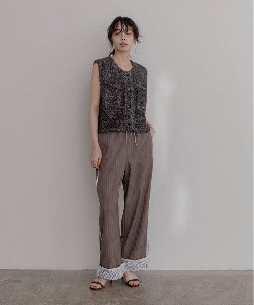 Eimee Law（エイミーロウ）の「キラキラニットショートベスト（ベスト・レディース・ブラック/ブラウン/ピンク・FREE）」の18枚目の写真