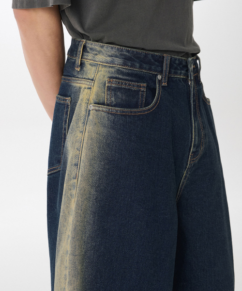 MUSINSA STANDARD（ムシンサスタンダード）の「サイドブラシロングバミューダデニムパンツ[イエローダークブルー]（デニムパンツ・メンズ・その他・38/36/34/32/30/31/33/26/27/28/29）」の4枚目の写真