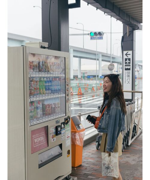 MUSINSA STANDARD WOMAN（ムシンサスタンダードウーマン）の「ウィメンズオーバーサイズデニムトラッカージャケット[ライトインディゴ]（デニムジャケット・レディース・その他・SMALL/MEDIUM）」の16枚目の写真