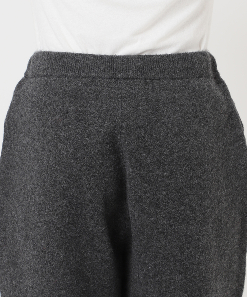 U by SPICK&SPAN（ユーバイスピックアンドスパン）の「ニットパンツ（その他パンツ・レディース・ライトグレー/ブラウン/チャコールグレー・38/36）」の6枚目の写真