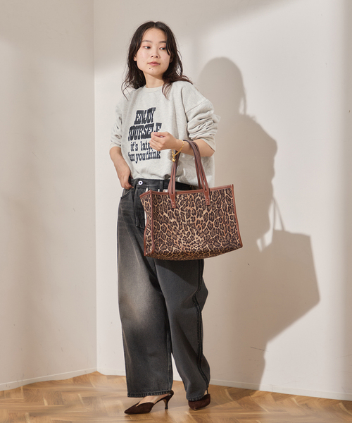 journal standard L'essage（ジャーナルスタンダードレサージュ）の「【MIXTA/ミクスタ】ENJOY YOURSEL F CREW SWEATSHITS：スウェット（スウェット・レディース・ブラック/ライトグレー・LARGE）」の7枚目の写真