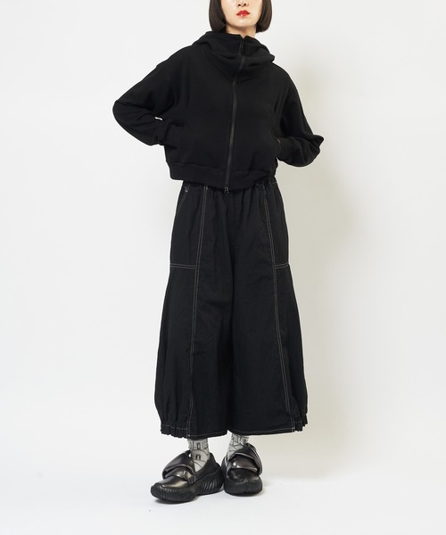 gomme（ゴム）の「フェイスカバードパーカー（パーカー・レディース・ブラック・MEDIUM）」の2枚目の写真