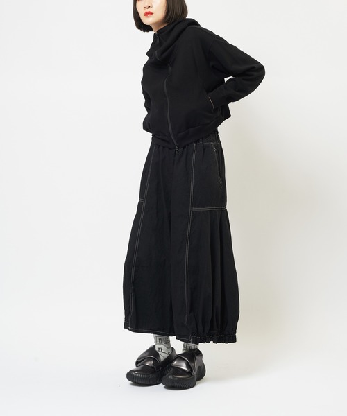 gomme（ゴム）の「フェイスカバードパーカー（パーカー・レディース・ブラック・MEDIUM）」の3枚目の写真