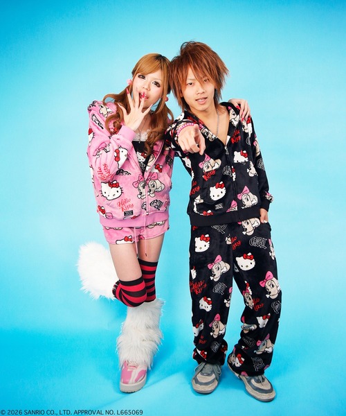 GALFY(ガルフィー)の「【GALFY/ガルフィー】コラボ ラブリーふわもこ3ピースSETUP(セットアップ・レディース・ブラック/ホワイト/ピンク・FREE)」の15枚目の写真