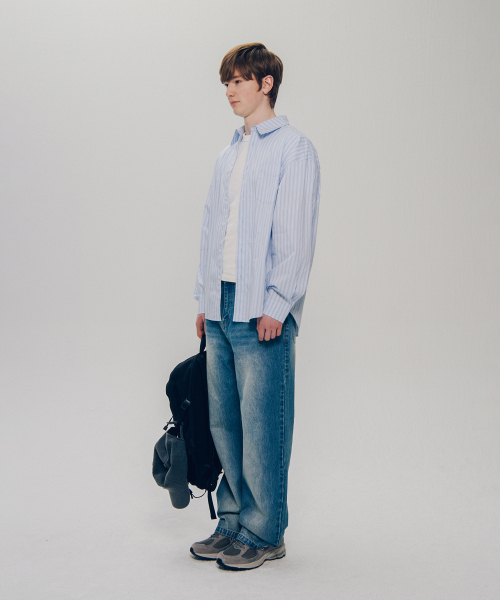 YALE(イェール)の「ルーズフィットマルチストライプシャツ_ライトブルー(シャツ/ブラウス・レディース・その他・LARGE/X-LARGE)」の9枚目の写真