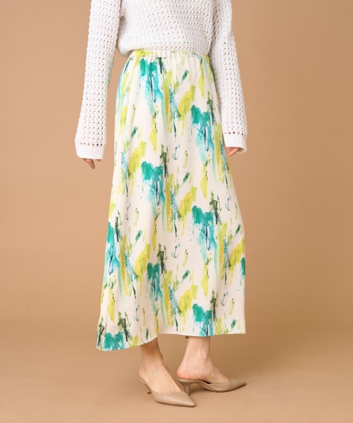 INED（イネド）の「プリントフレアスカート（スカート・レディース・グリーン系その他・7号/9号）」の9枚目の写真