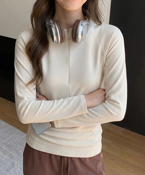 cammie(キャミー)の「ハーフジップトップス(Tシャツ/カットソー・レディース・ダークグレー/アイボリー/ブラック・M/L)」の7枚目の写真