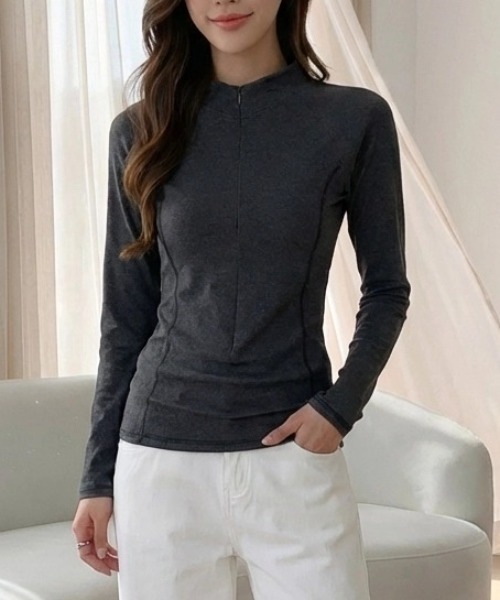 cammie(キャミー)の「ハーフジップトップス(Tシャツ/カットソー・レディース・ダークグレー/アイボリー/ブラック・M/L)」の11枚目の写真