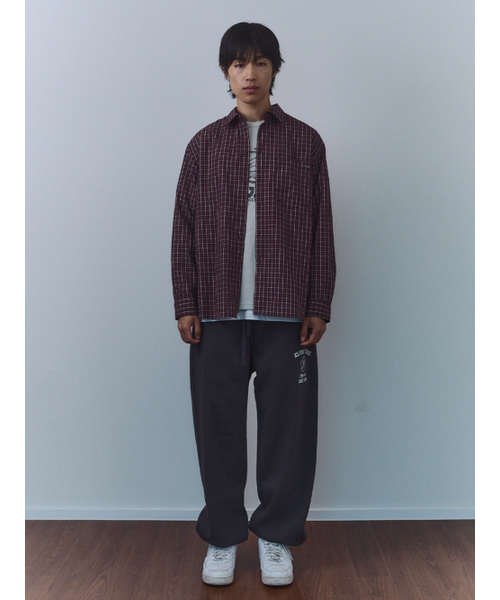 KIJUN MEN（キジュンメンズ）の「Crest Jogger Pants Charcoal（スウェットパンツ・メンズ・その他・MEDIUM/LARGE）」の2枚目の写真