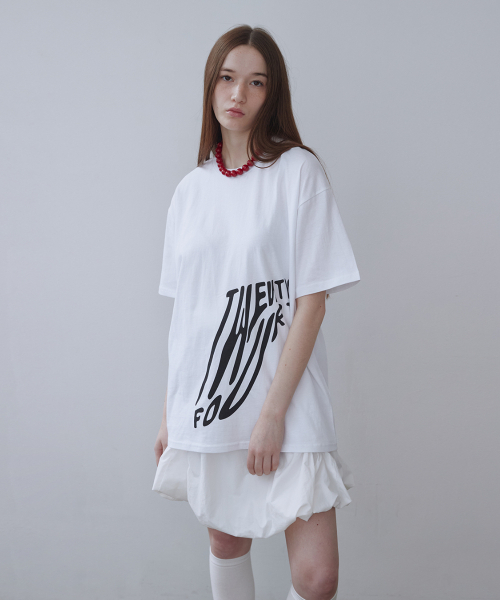 TWENTY FOUR T(トゥエンティフォーティ)の「ティプシーロゴTシャツホワイト(Tシャツ/カットソー・レディース・その他・FREE)」の1枚目の写真