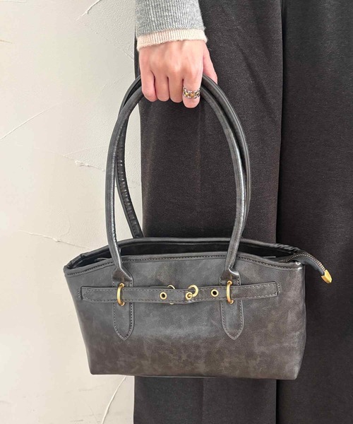 kutir（クティール）の「kutirlune／ベルトデザインバッグ（ハンドバッグ・レディース・ブラウン/ブラック・FREE）」の4枚目の写真