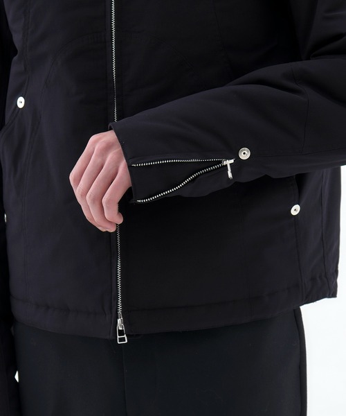 CONZ(コンズ)の「MOTORCYCLE PUFFER BLOUSON/ショート丈/ジャストフィット/CONZ/NVRFRGT(ブルゾン・メンズ・ブラック・3/1/2)」の20枚目の写真