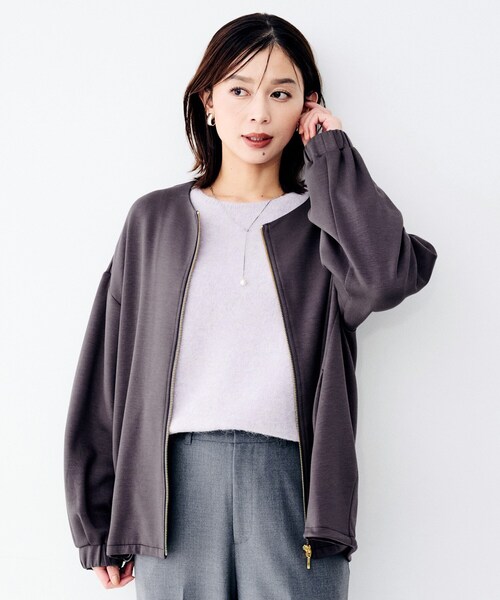 UNTITLED(アンタイトル)の「シルキーダンボールブルゾン(ブルゾン・レディース・チャコールグレー・01/02)」の1枚目の写真