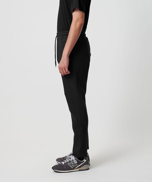 BEAUTY&YOUTH UNITED ARROWS(ビューティーアンドユースユナイテッドアローズ)の「【WEB限定 WARDROBE SMART】ダブルニット イージーパンツ/セットアップ対応【抗菌・防臭】(その他パンツ・メンズ・ダークグレー/その他1/ブラック/グレー・S/M/L/XL)」の17枚目の写真