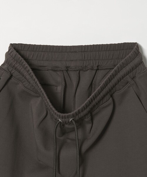 BEAUTY&YOUTH UNITED ARROWS（ビューティーアンドユースユナイテッドアローズ）の「【WEB限定 WARDROBE SMART】ダブルニット イージーパンツ/セットアップ対応【抗菌・防臭】（その他パンツ・メンズ・ダークグレー/その他1/ブラック/グレー・S/M/L/XL）」の9枚目の写真