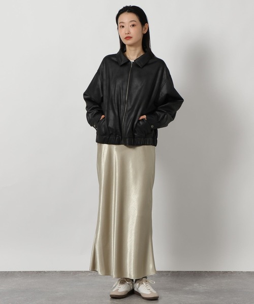 LAKOLE(ラコレ)の「襟付きZIPブルゾン / 642711(ブルゾン・レディース・ブラック/ベージュ・FREE)」の11枚目の写真