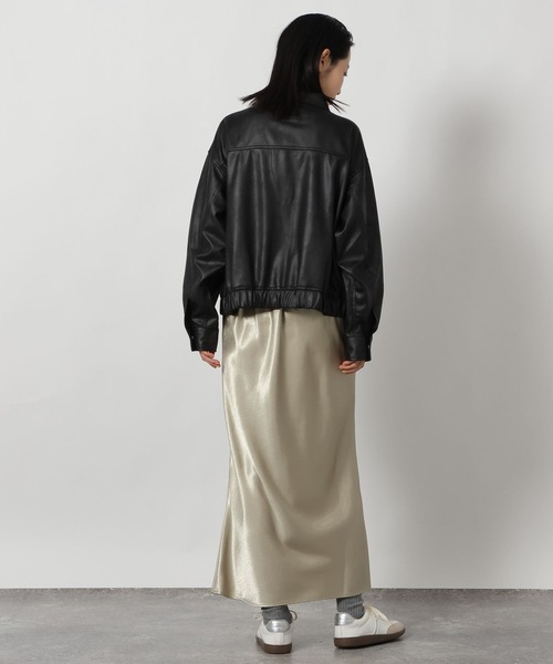 LAKOLE(ラコレ)の「襟付きZIPブルゾン / 642711(ブルゾン・レディース・ブラック/ベージュ・FREE)」の13枚目の写真