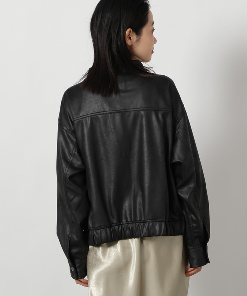 LAKOLE(ラコレ)の「襟付きZIPブルゾン / 642711(ブルゾン・レディース・ブラック/ベージュ・FREE)」の17枚目の写真