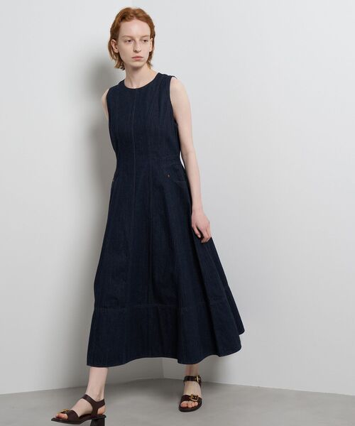 LANVIN en Bleu（ランバンオンブルー）の「Lee×LANVIN en Bleuデニムワンピース（ワンピース・レディース・ブルー系その他/ネイビー・36/38/40）」の2枚目の写真