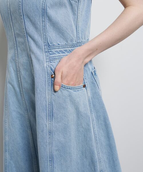 LANVIN en Bleu（ランバンオンブルー）の「Lee×LANVIN en Bleuデニムワンピース（ワンピース・レディース・ブルー系その他/ネイビー・36/38/40）」の7枚目の写真