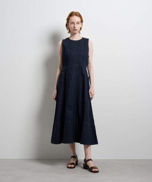 LANVIN en Bleu（ランバンオンブルー）の「Lee×LANVIN en Bleuデニムワンピース（ワンピース・レディース・ブルー系その他/ネイビー・36/38/40）」の9枚目の写真