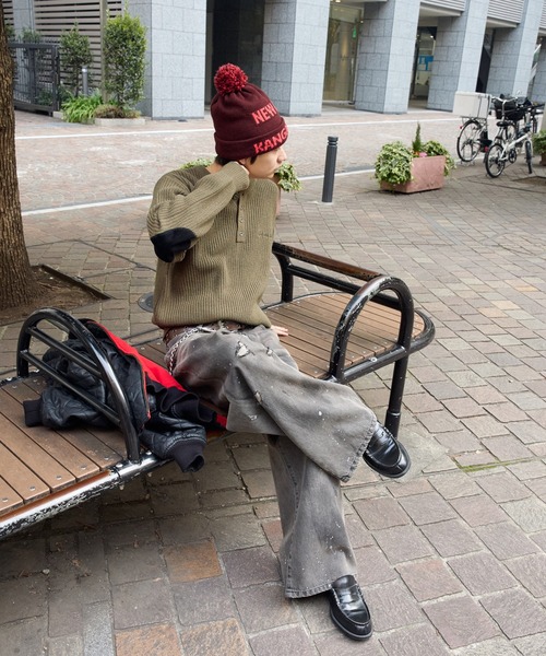 kutir（クティール）の「HENLEY NECK SUEDE ELBOW PATCH KNIT／ヘンリーネックスウェードエルボーパッチニット（ニット/セーター・メンズ・カーキ/ブラック/ボルドー・LARGE/MEDIUM）」の18枚目の写真