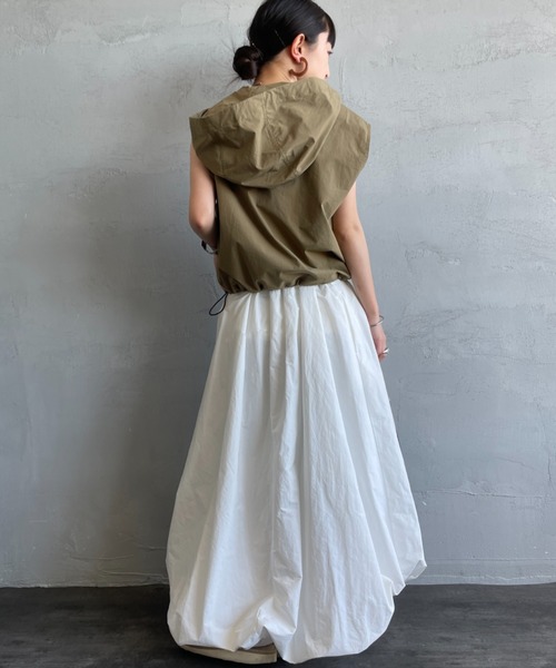 UNIVERSAL OVERALL（ユニバーサルオーバーオール）の「[UNIVERSAL OVERALL/ユニバーサルオーバーオール] 別注 ショート丈 フード付きワークベスト（ベスト・レディース・オリーブ/ブラック/アイボリー・F）」の18枚目の写真