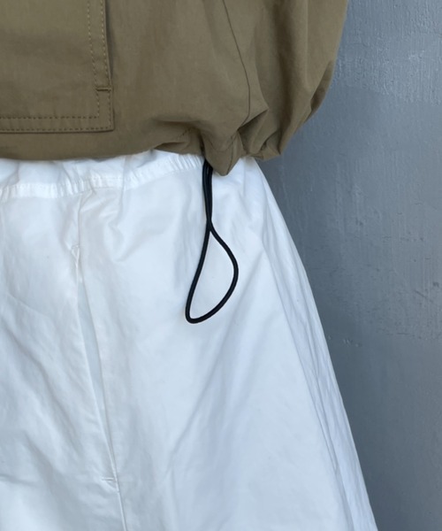 UNIVERSAL OVERALL（ユニバーサルオーバーオール）の「[UNIVERSAL OVERALL/ユニバーサルオーバーオール] 別注 ショート丈 フード付きワークベスト（ベスト・レディース・オリーブ/ブラック/アイボリー・F）」の19枚目の写真