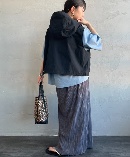 UNIVERSAL OVERALL（ユニバーサルオーバーオール）の「[UNIVERSAL OVERALL/ユニバーサルオーバーオール] 別注 ショート丈 フード付きワークベスト（ベスト・レディース・オリーブ/ブラック/アイボリー・F）」の7枚目の写真