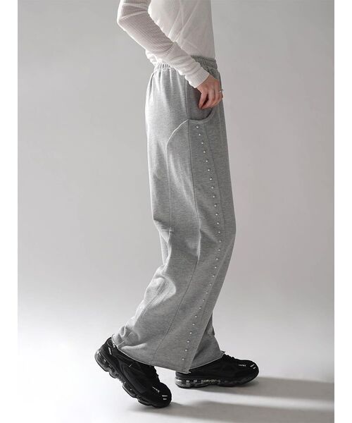 :ETHROF(イーサオブ)の「STUD WIDE SWEATPANTS(スウェットパンツ・レディース・杢グレー/チャコール・FREE)」の6枚目の写真