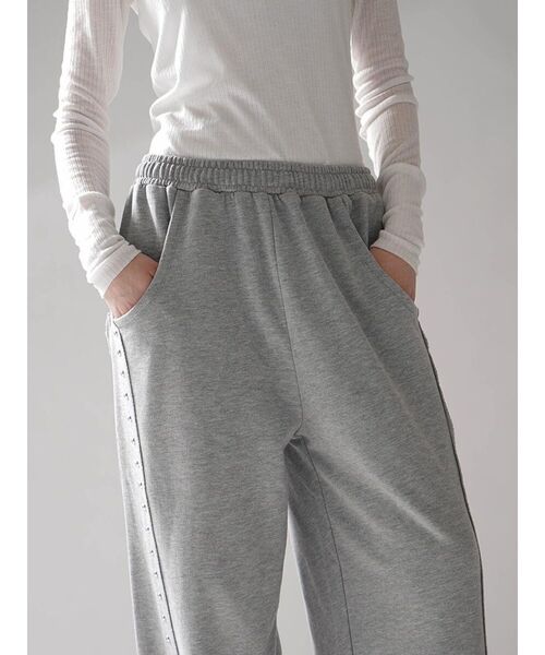 :ETHROF(イーサオブ)の「STUD WIDE SWEATPANTS(スウェットパンツ・レディース・杢グレー/チャコール・FREE)」の9枚目の写真