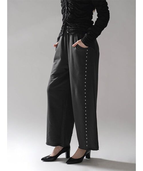 :ETHROF(イーサオブ)の「STUD WIDE SWEATPANTS(スウェットパンツ・レディース・杢グレー/チャコール・FREE)」の12枚目の写真