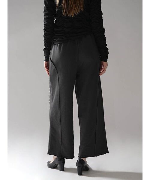 :ETHROF(イーサオブ)の「STUD WIDE SWEATPANTS(スウェットパンツ・レディース・杢グレー/チャコール・FREE)」の13枚目の写真