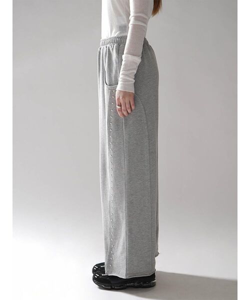 :ETHROF(イーサオブ)の「STUD WIDE SWEATPANTS(スウェットパンツ・レディース・杢グレー/チャコール・FREE)」の18枚目の写真