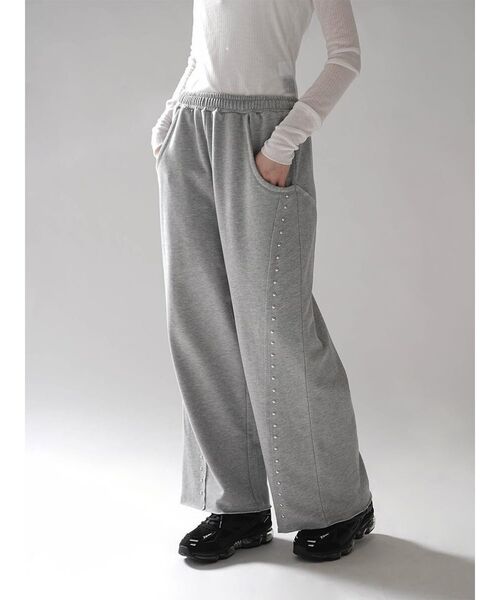 :ETHROF(イーサオブ)の「STUD WIDE SWEATPANTS(スウェットパンツ・レディース・杢グレー/チャコール・FREE)」の1枚目の写真