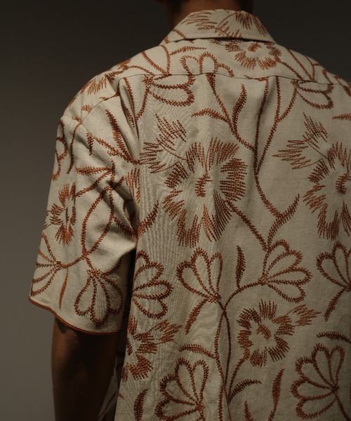 TOGA VIRILIS（トーガ ビリリース）の「TOGA VIRILIS Embroidery S/S shirt（シャツ/ブラウス・メンズ・ネイビー/ベージュ・46）」の7枚目の写真