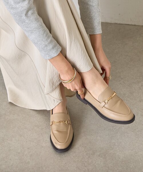 Jena espace merveilleux（ジェナ　エスパスメルヴェイユ）の「ビットローファー（その他シューズ・レディース・ブラック/ベージュ・MEDIUM/LARGE）」の8枚目の写真