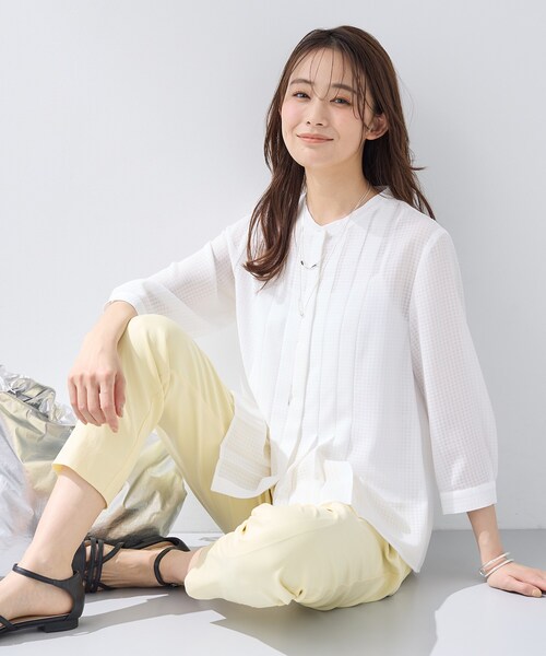 INDIVI（インディヴィ）の「【洗える／大人シアー】タックプリーツ7分袖ブラウス（シャツ/ブラウス・レディース・ホワイト/ブラック・38/15 /13/05/34）」の10枚目の写真