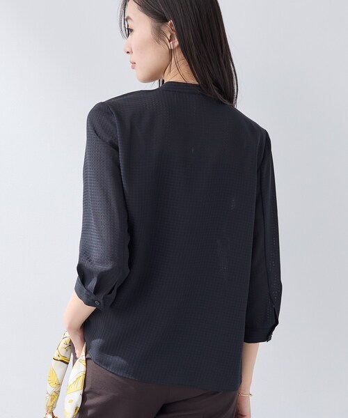 INDIVI（インディヴィ）の「【洗える／大人シアー】タックプリーツ7分袖ブラウス（シャツ/ブラウス・レディース・ホワイト/ブラック・38/15 /13/05/34）」の13枚目の写真